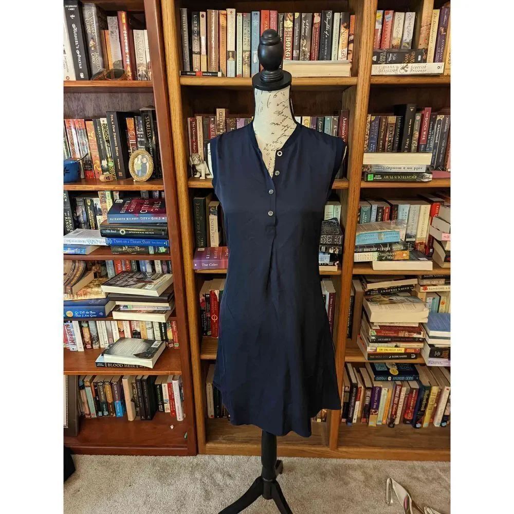 THEORY navy blue cap sleeve button front silk casual dress euc sz TP